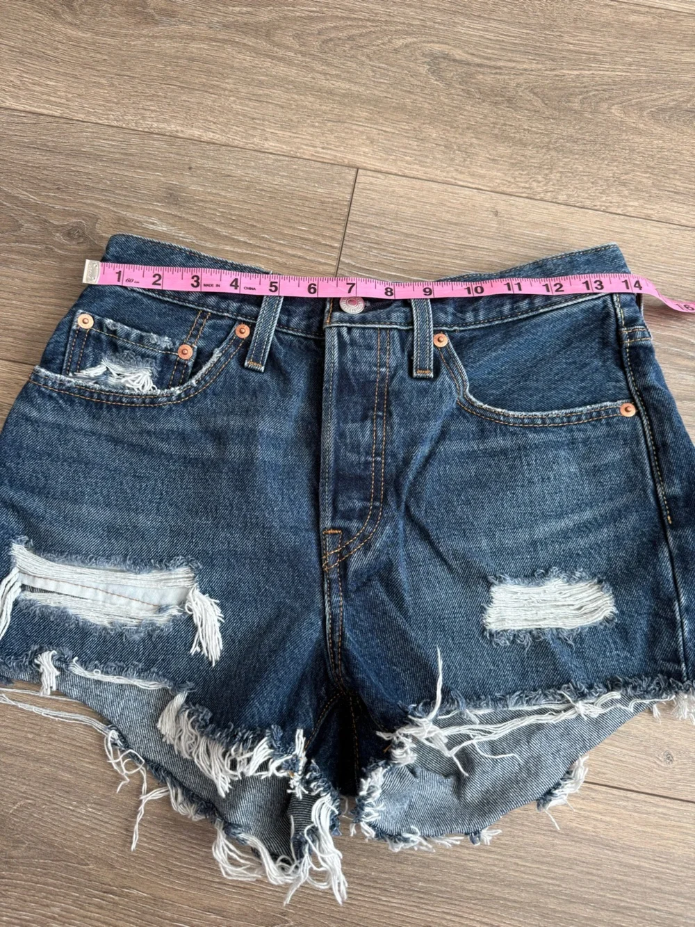 Levi's 501 Original High-Rise Distressed Jean Shorts Size 27